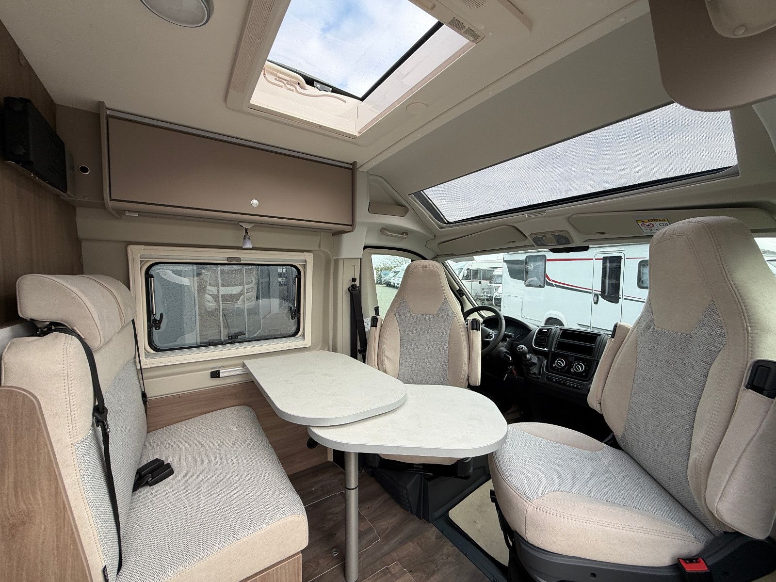 Fahrzeugabbildung Carado Pro CV 600 - 5.307€ SPAREN!