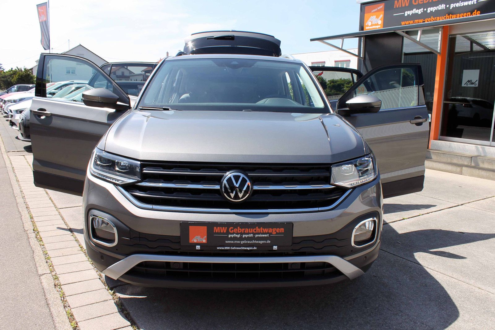 Fahrzeugabbildung Volkswagen T-Cross 1.0 TSI DSG Style ACC NAVI KAM PDC AHK
