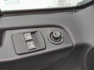 Opel Vivaro - 12
