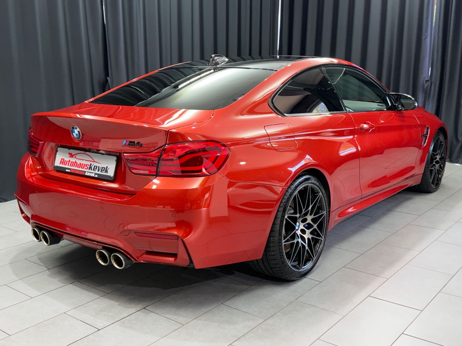Fahrzeugabbildung BMW M4 Competition Coupe |NGM|LCI|H/K|DE-FZG