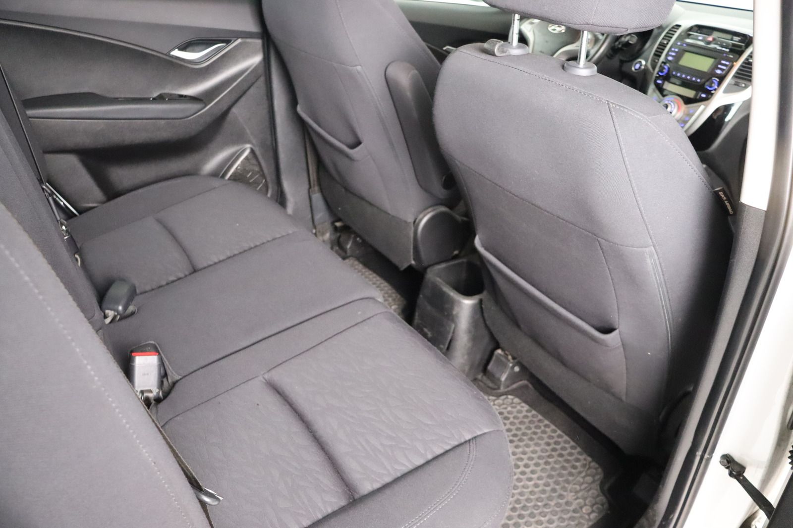 Fahrzeugabbildung Hyundai ix20 * HU/AU bis 06.2028 * 8-fach bereift Comfor