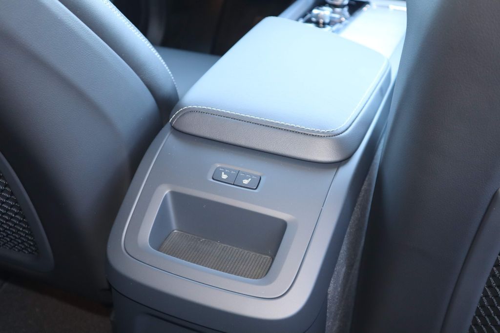 Fahrzeugabbildung Volvo XC60 T6 AWD Plus Bright+Nappa+HUD+SOFORT