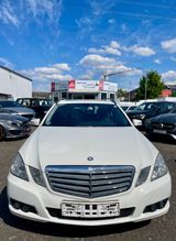 Mercedes-Benz E 250 E -Klasse EURO5 CDI BlueEfficiency 2. Hand - Mercedes-Benz E 250 in Wiesbaden