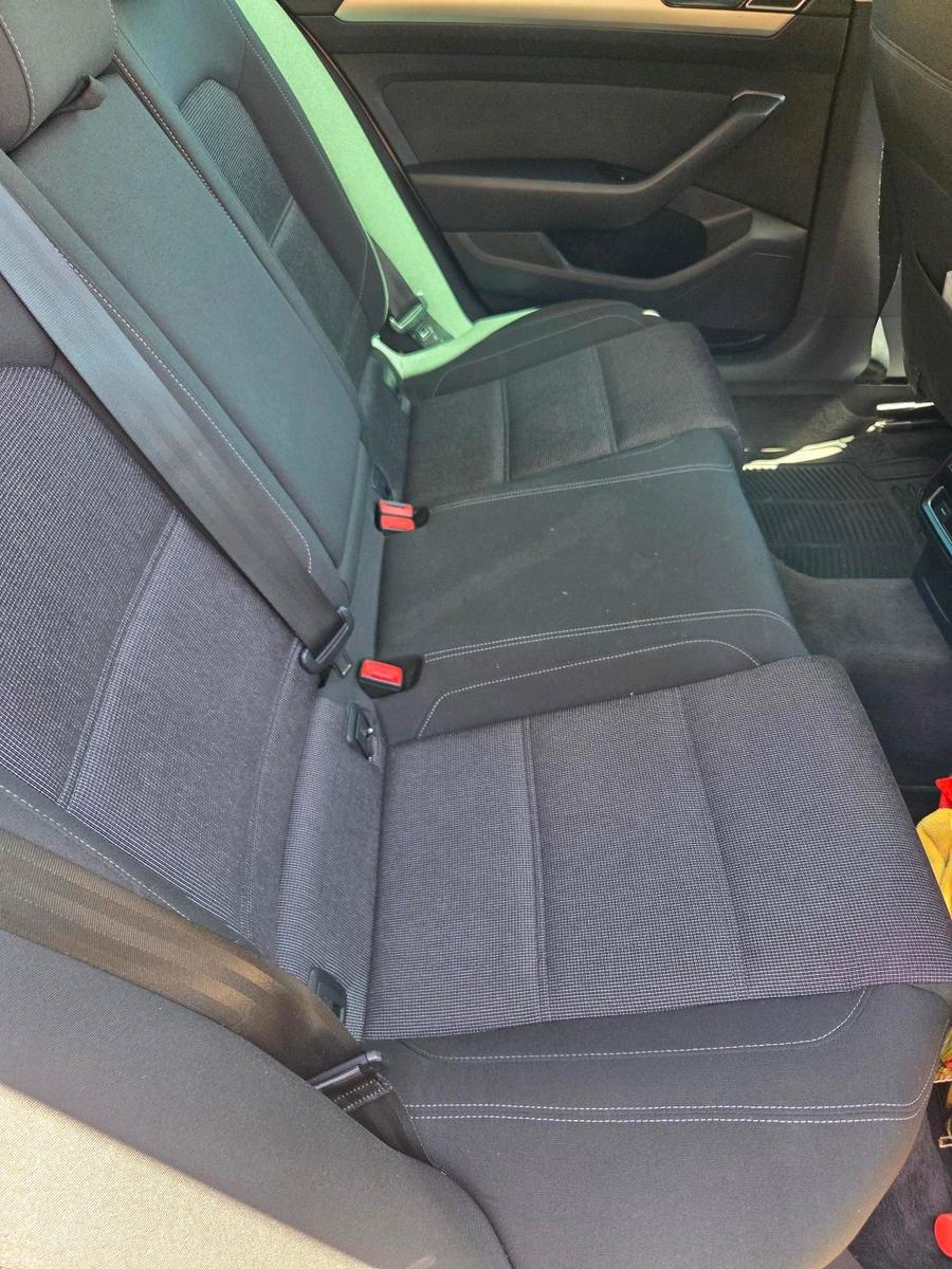 Volkswagen Passat 2015 — photo 13