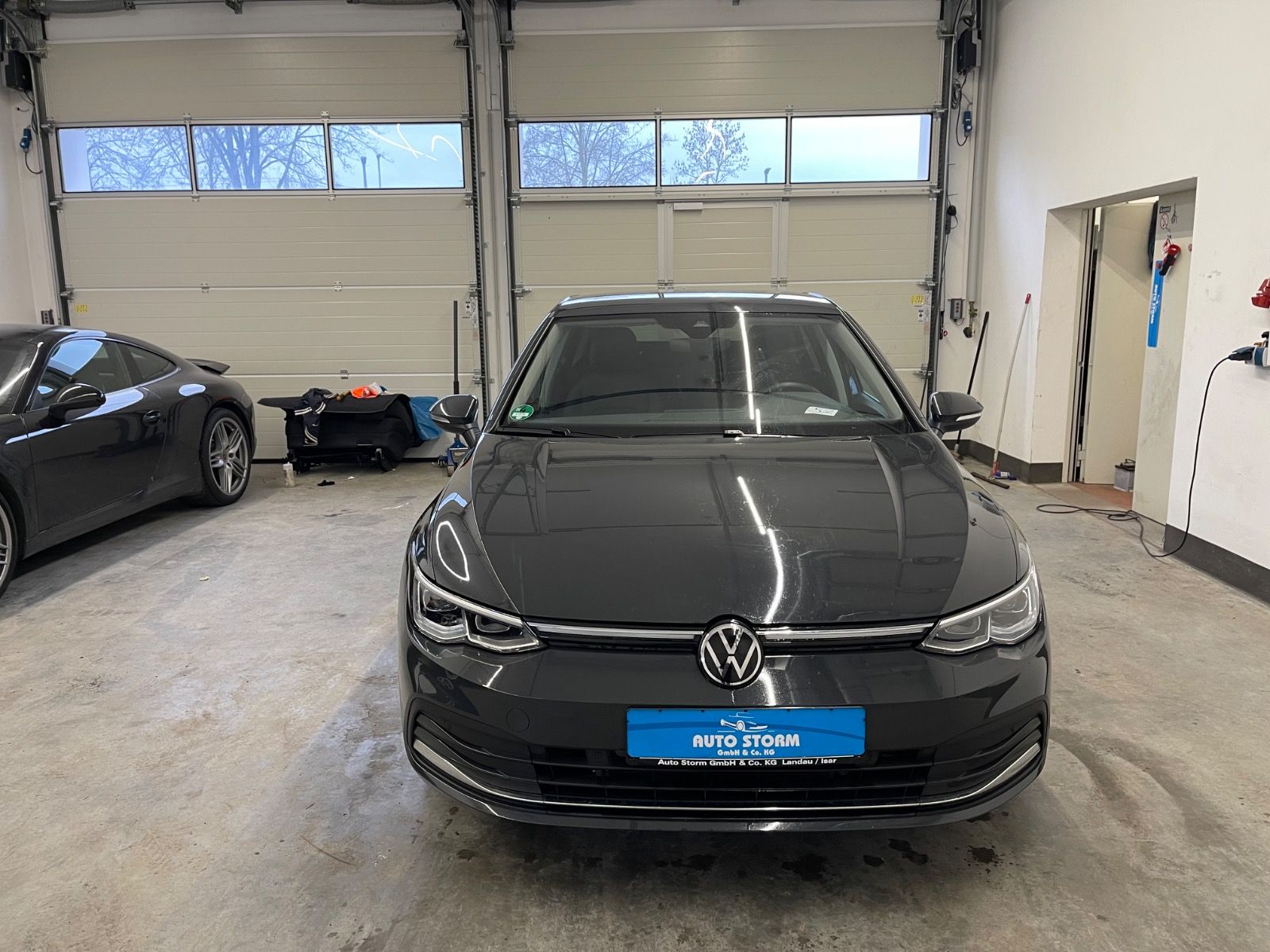 Volkswagen Golf VIII 1.5 eTSI Style*LED*ACC*R-KAM*SpurH* AH imagem 2