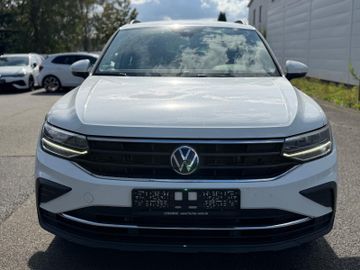 Volkswagen Tiguan - 2