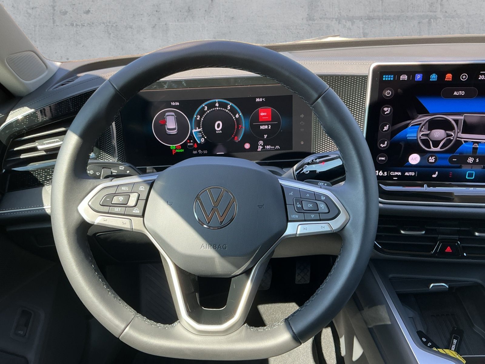 Volkswagen Passat Variant - Bild 10