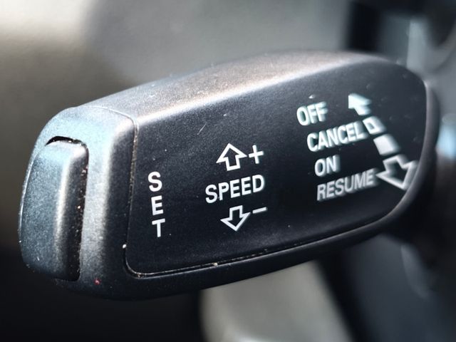 Audi A1 S-Line*S-Tronic-Autom*Bi-Xen*SHZ*PDC*