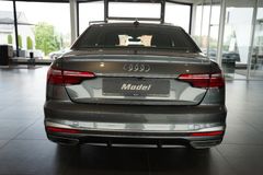 AUDI A4 Limousine 35 TDI S line | MMI Plus | AHK AUDI A4 Limousine 35 TDI S line | MMI Plus | AHK
