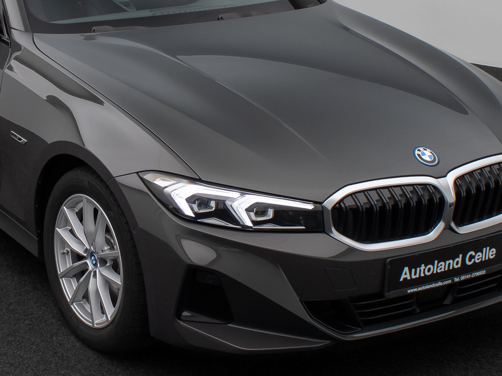 Fahrzeugabbildung BMW 320e 360°DAB MDach Leder ACC Komfort Alarm Sport