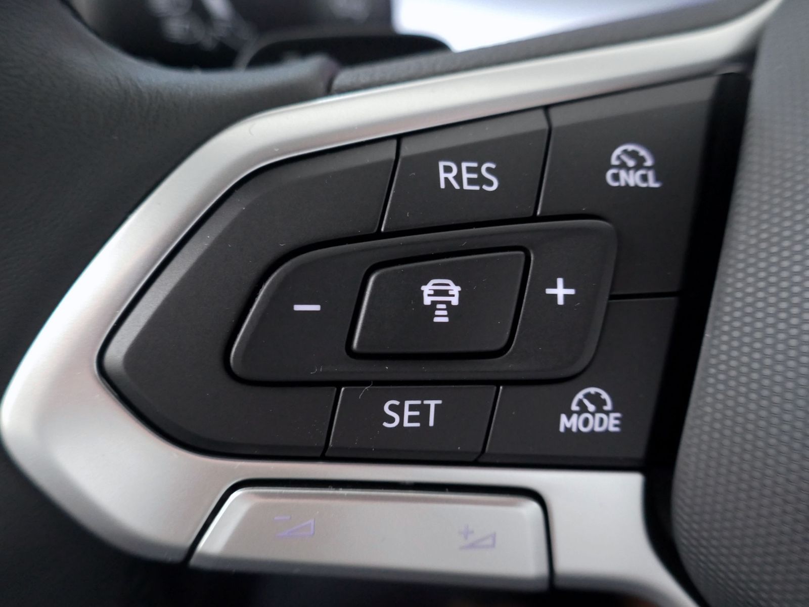 Fahrzeugabbildung Volkswagen Golf VIII GOAL 1.5 eTSI DSG | LED RFK ACC Navi