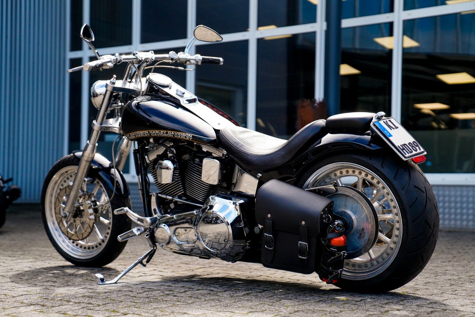 Fahrzeugabbildung Harley-Davidson FLSTC HERITAGE SOFTAIL CLASSIC EVO Custom Umbau
