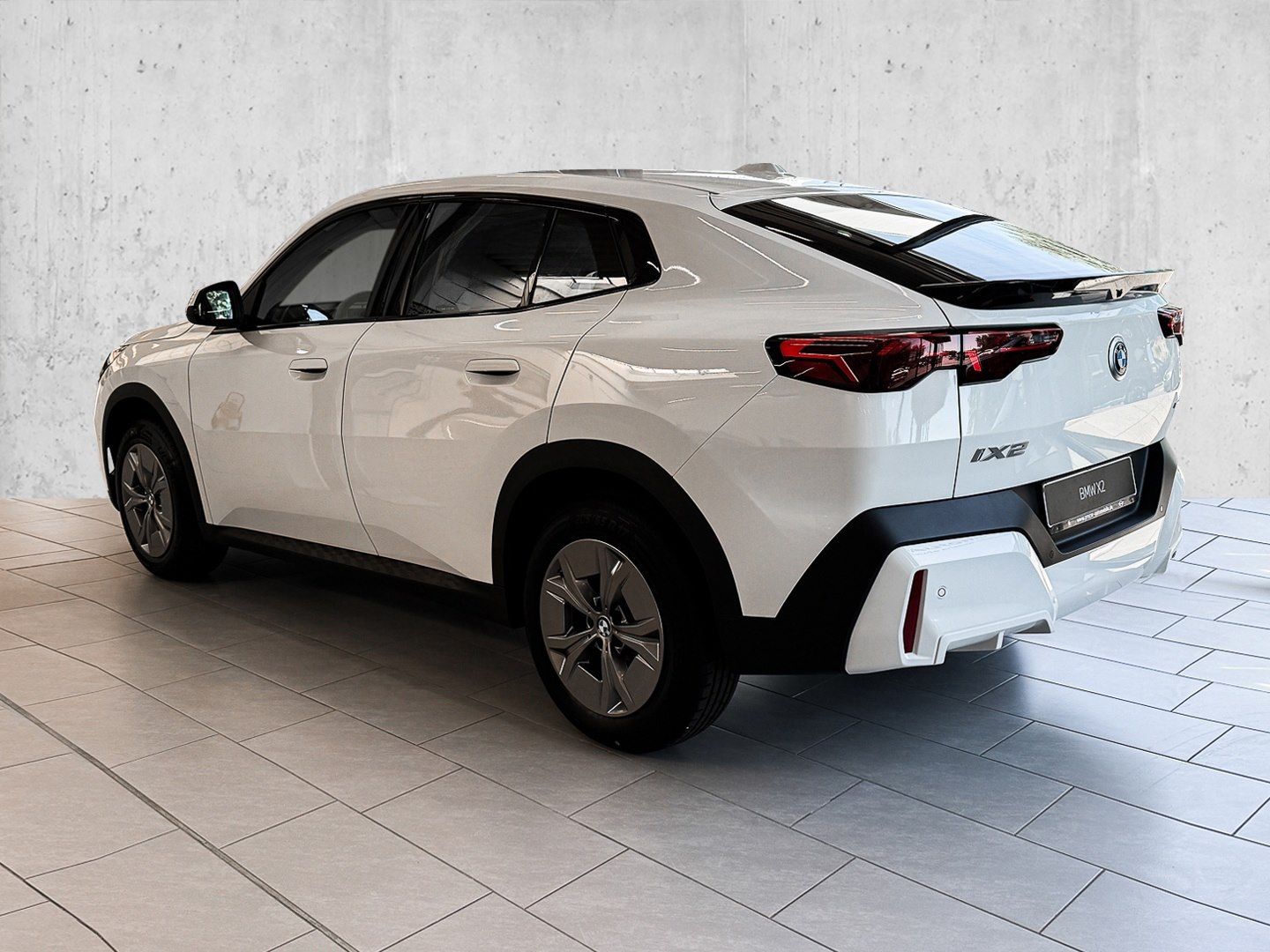 BMW iX2 - Bild 2