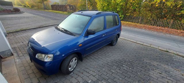 Mazda Demio 1,4 Kombi (06/2000)  118.706k...