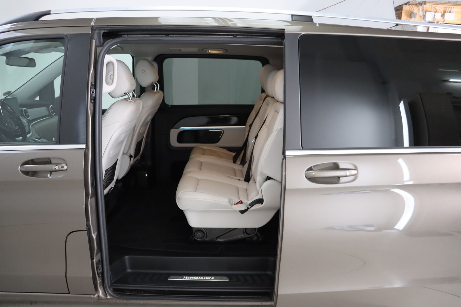 Fahrzeugabbildung Mercedes-Benz V 250 d 4matic Avantgarde * lang * 360 * ILS