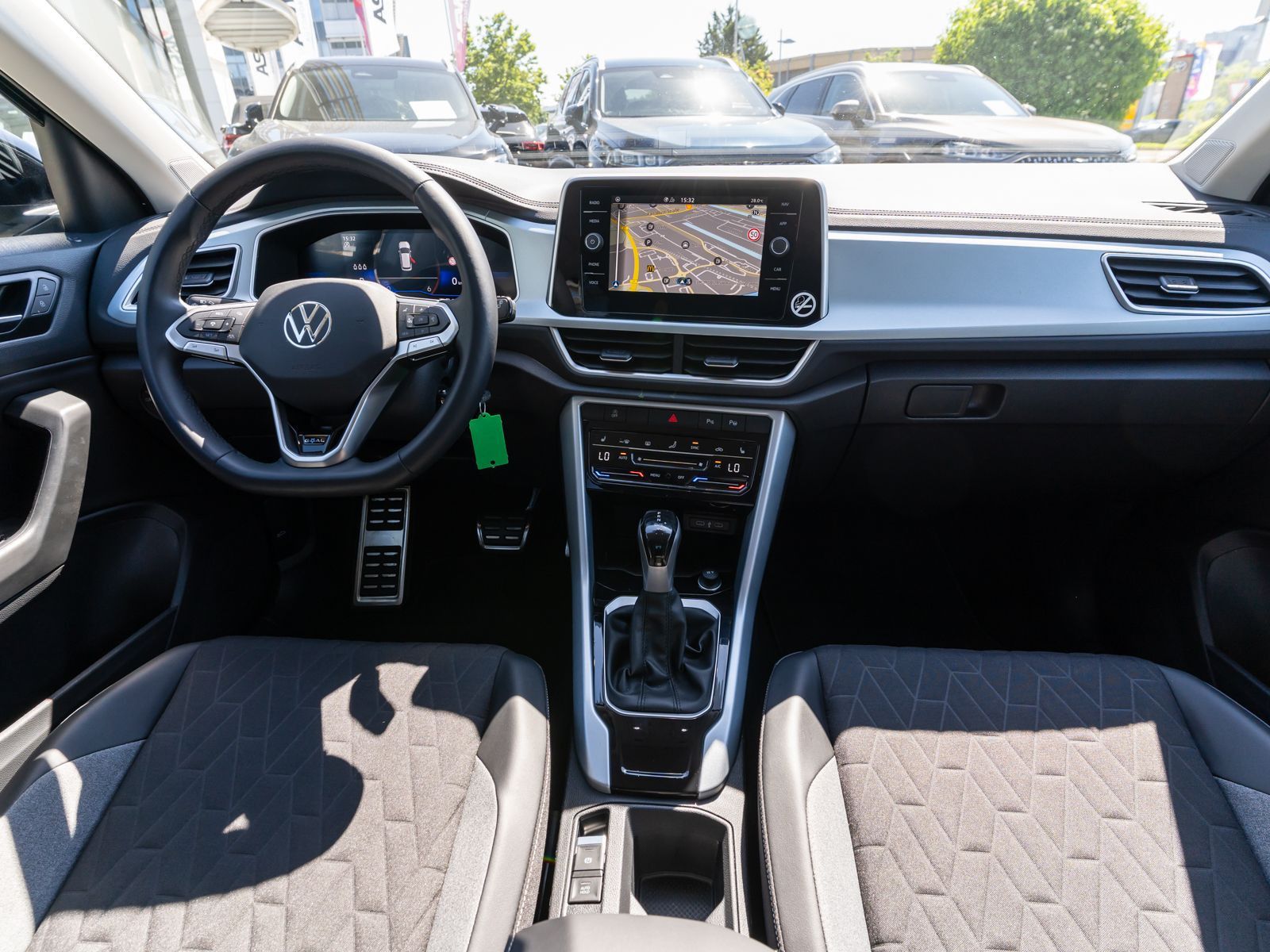 Volkswagen T-Roc - Bild 7