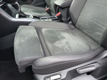 Volkswagen T-Roc 1.5 TSI Style DCT AHK Kamera Navi Massage