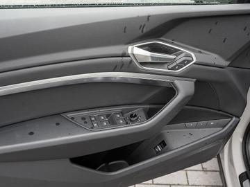 صورة مصغرة 14 لـ 2023 AUDI Q8 E-TRON
