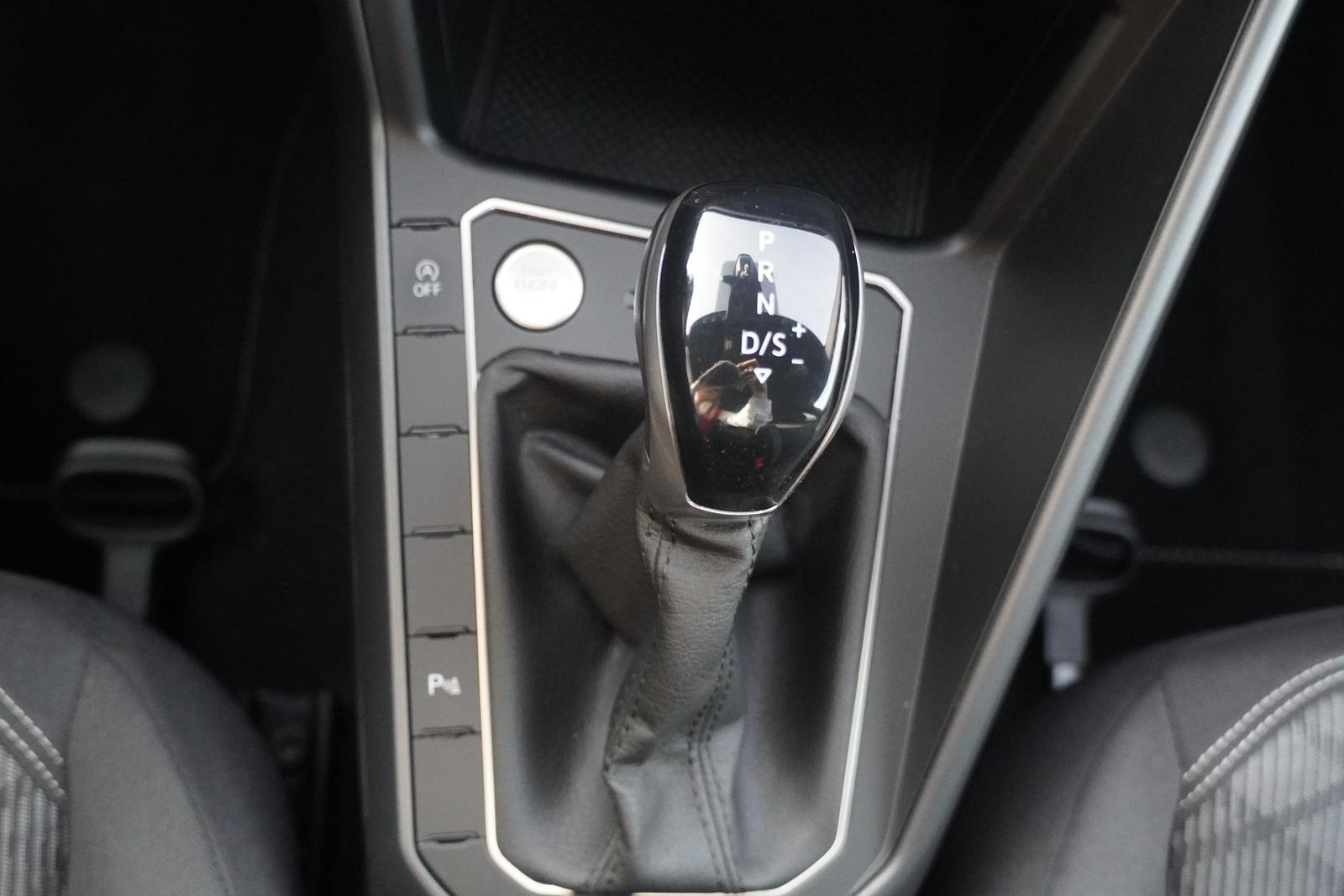 Volkswagen Taigo 1.5 TSI R-Line DSG LED ACC Navi Kamera, миниатюра 23
