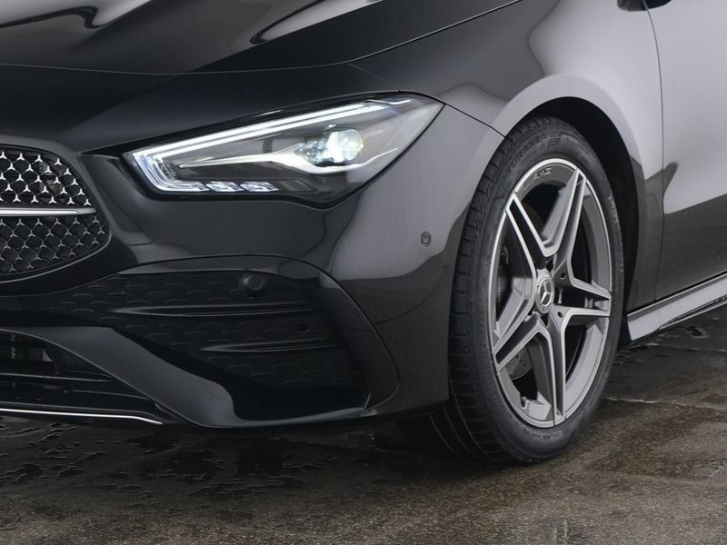 Fahrzeugabbildung Mercedes-Benz CLA 200 AMG*KEYLESS*KAM*AMBIENTEBEL*APPLE-CARPLA