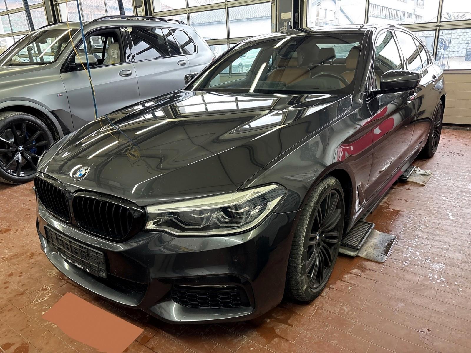 BMW 530d *M SPORT* SOFT-CLOSE* KOMFORTSITZE* HuD*