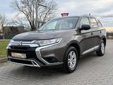 Mitsubishi Outlander Edition 2WD - Mitsubishi Gebrauchtwagen in Halle