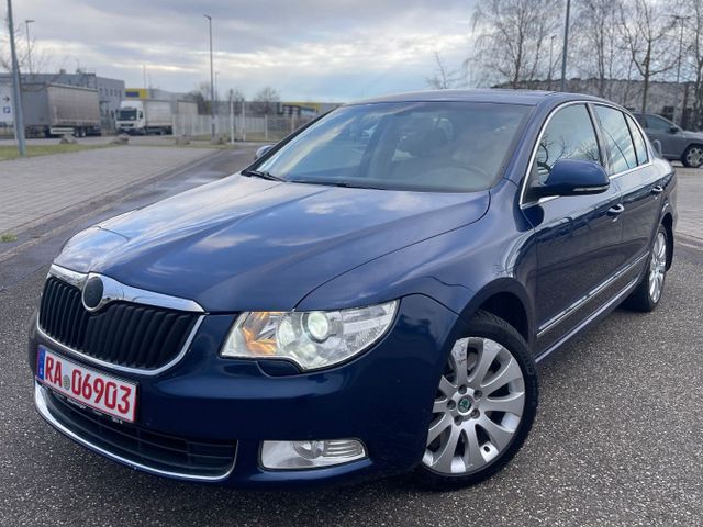 Skoda Superb Elegance 4X4 DSG Xenon SHZ AHK