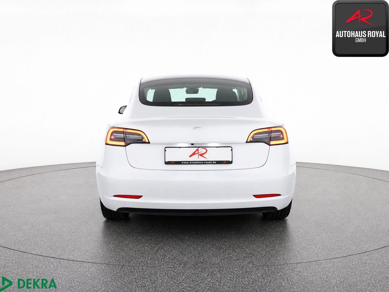 Tesla Model 3 RWD PANO KEYLESS ACC KAMERA WÄRMEPUMPE foto 4