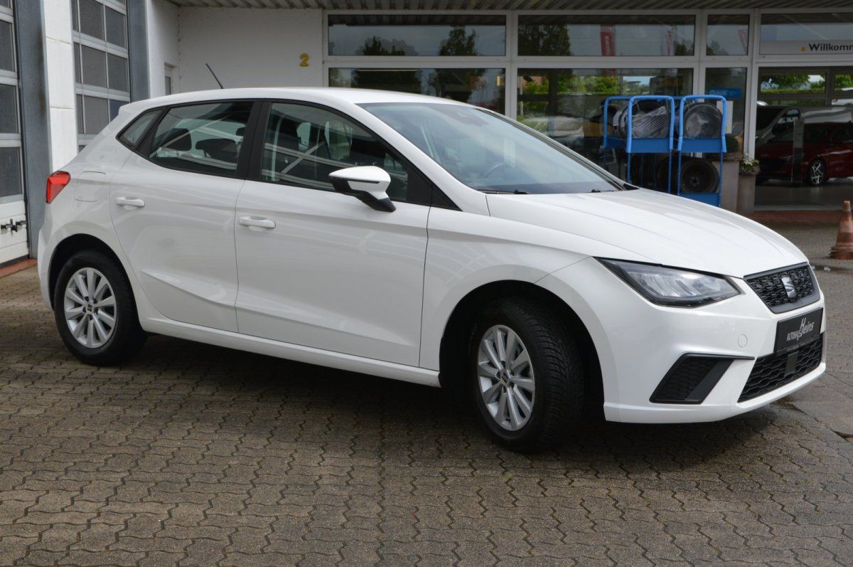 Fahrzeugabbildung SEAT Ibiza   Style LED Alu SHZ Ganzjahresreifen