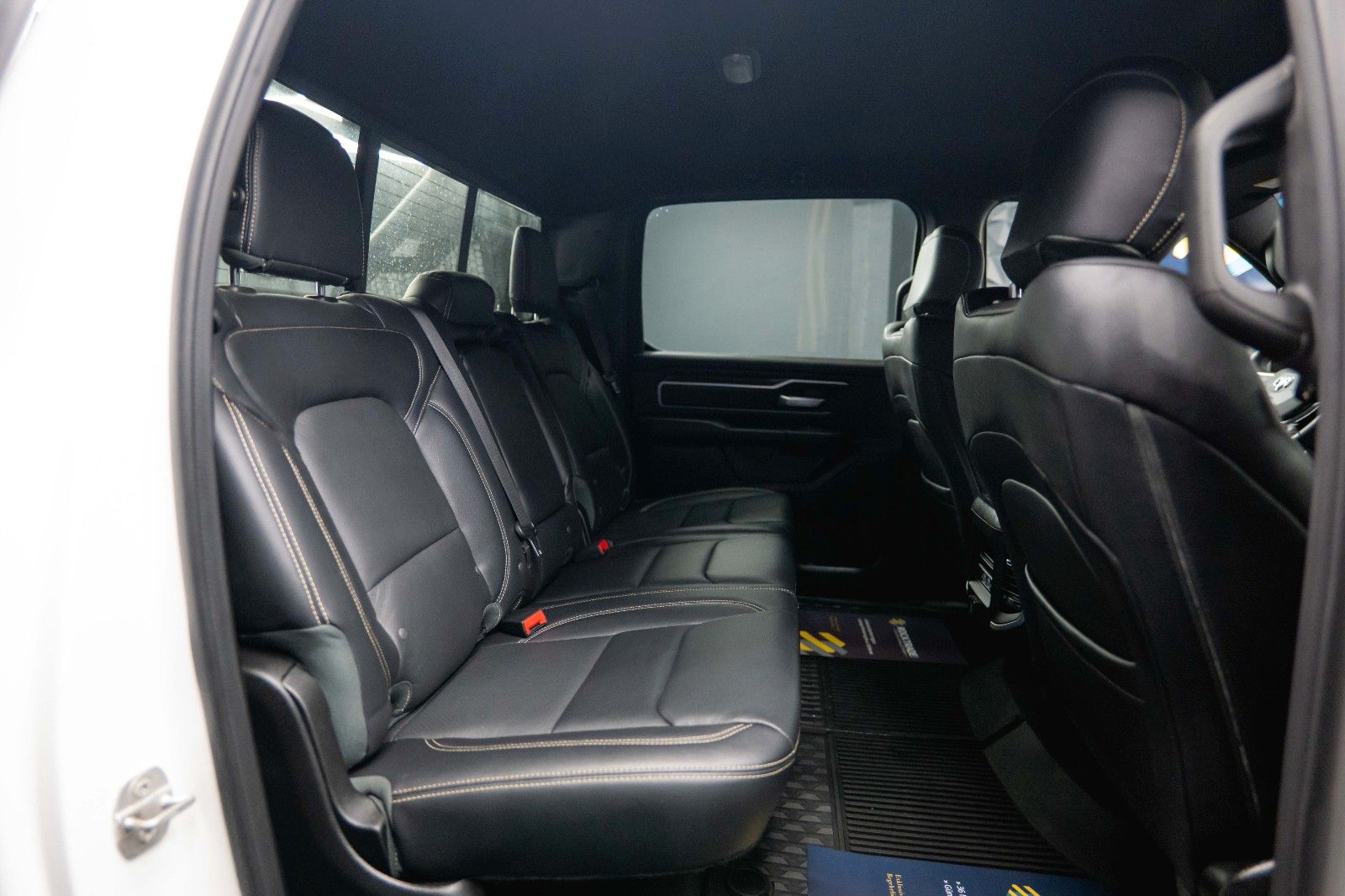 Fahrzeugabbildung Dodge RAM 5.7 V8 HEMI 4x4 OFFROAD Night-Paket *GEN 5*