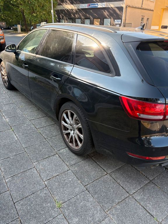 Image of Audi A4