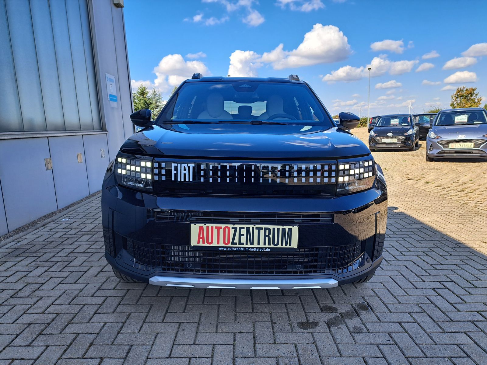 Fahrzeugabbildung Fiat Grande Panda La Prima Hybrid AUTOM. SITZHEIZUNG