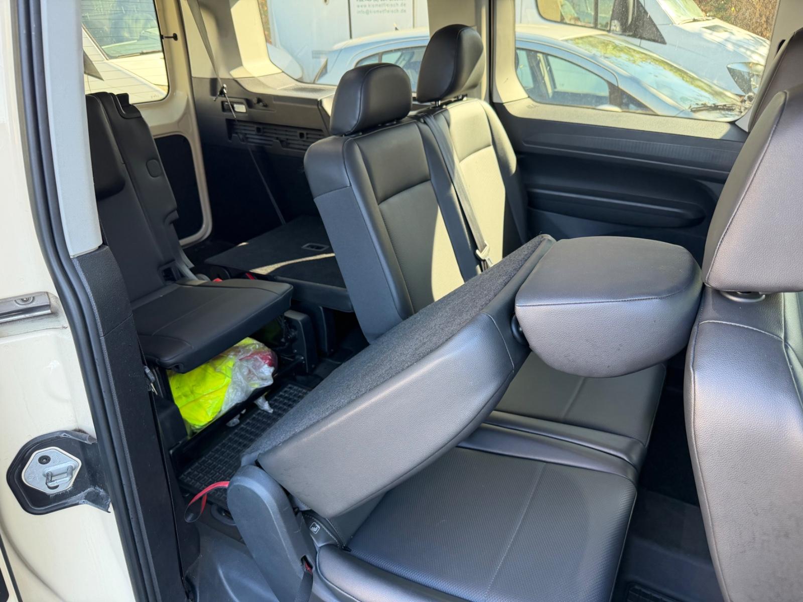 Volkswagen Caddy Maxi 2.0L 7-Sitzer