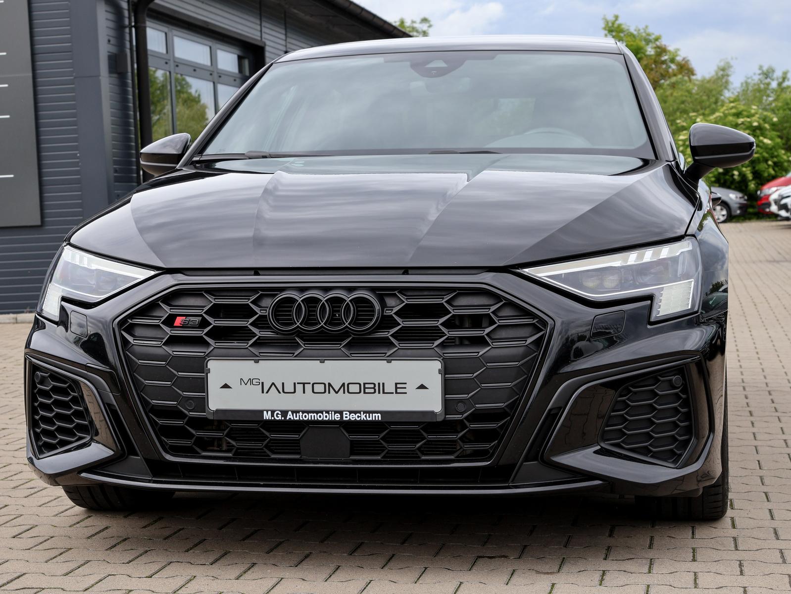 Audi S3 Sportback 2.0 TFSI quattro - PANO / B&O / ACC