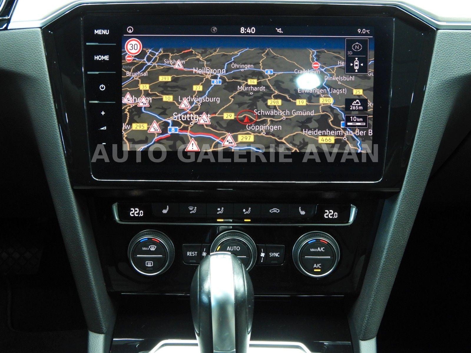 Volkswagen PASSAT VARIANT 1.5 TSI HIGHLINE