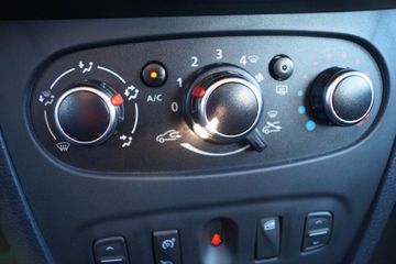 Bild 10 Dacia Logan MCV TCe 90 (S&S) Stepway Anhängezug