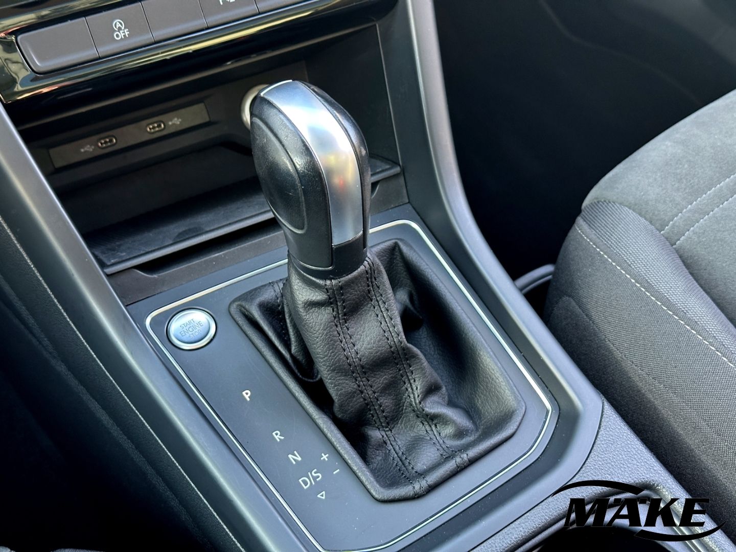 Touran Comfortline 2.0 TDI DSG AHK STDHZ LED ACC