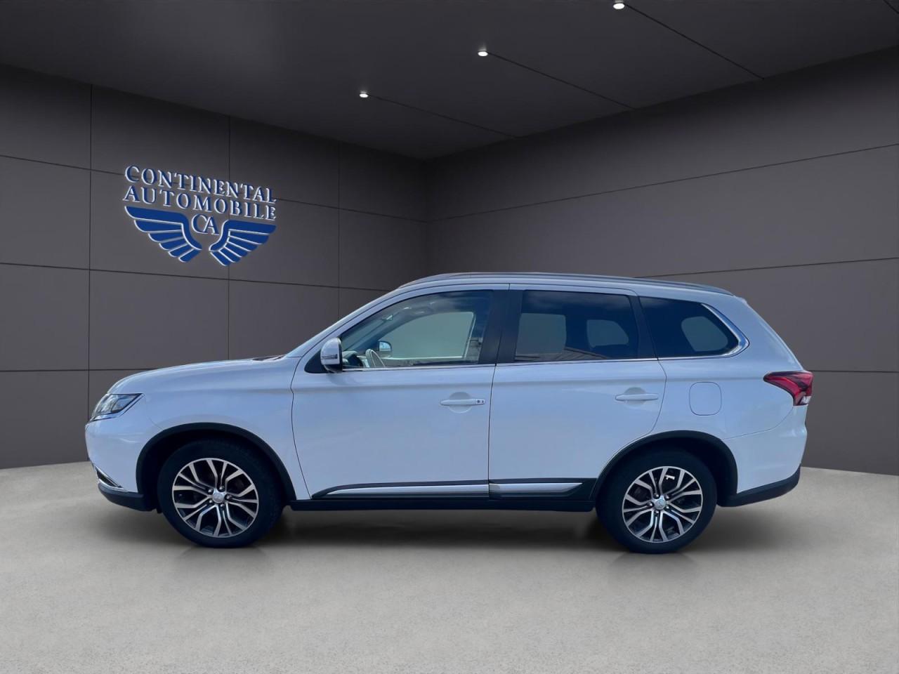 Mitsubishi Outlander 4x4 KLIMA,NAVI,PDC,360CAM,SHZ,XENON,BT