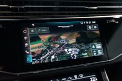 AUDI RSQ8 performance | Pano | 305 km/h | Nimbusgrau AUDI RSQ8 performance | Pano | 305 km/h | Nimbusgrau