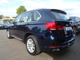 BMW X5 xDrive 40 d 2.HAND PANO LEDER NAVI KAMERA AHK - BMW X5: 4d
