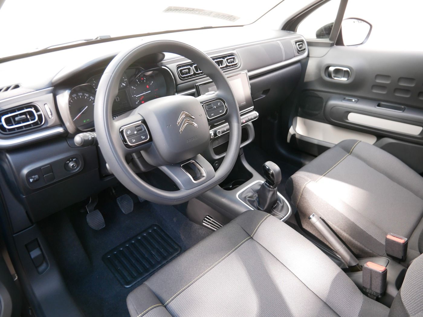 Fahrzeugabbildung Citroën C3 1.2 C-Series NEU21T SHZ PDC Android/Apple