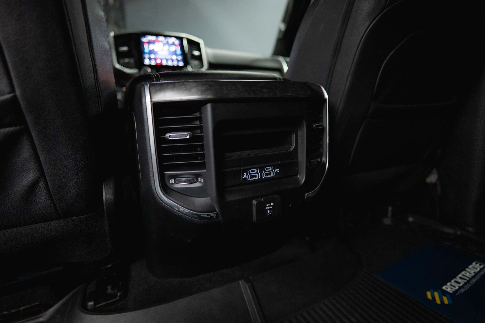 Fahrzeugabbildung Dodge RAM 5.7 V8 HEMI 4x4 BLACK *LPG 200L*Unfallfrei*