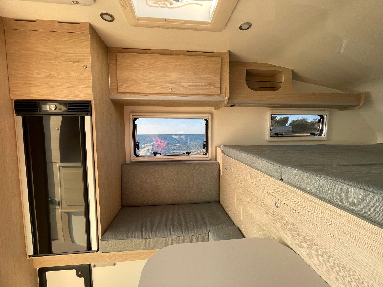 Fahrzeugabbildung Andere OVERLANDER 240