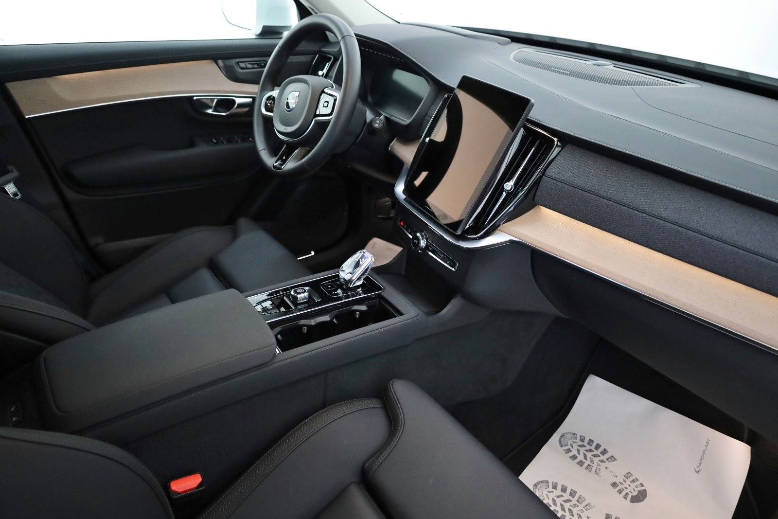Fahrzeugabbildung Volvo XC90 Plus Bright AWD,7Sitz,4xSH,360°,HUD,ACC,AHK