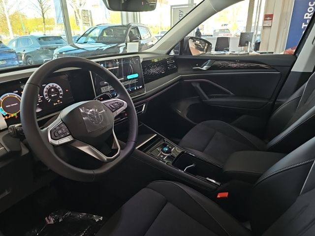 Fahrzeugabbildung Volkswagen Tiguan 2.0 TDI DSG Elegance STDHZ NAVI AHK KESSY