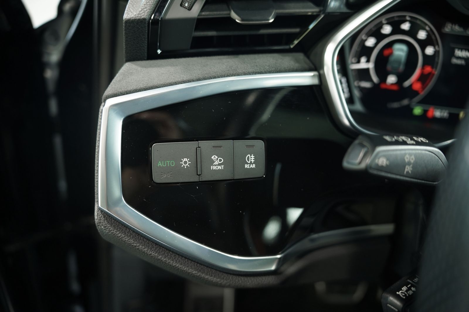 Audi Rsq3