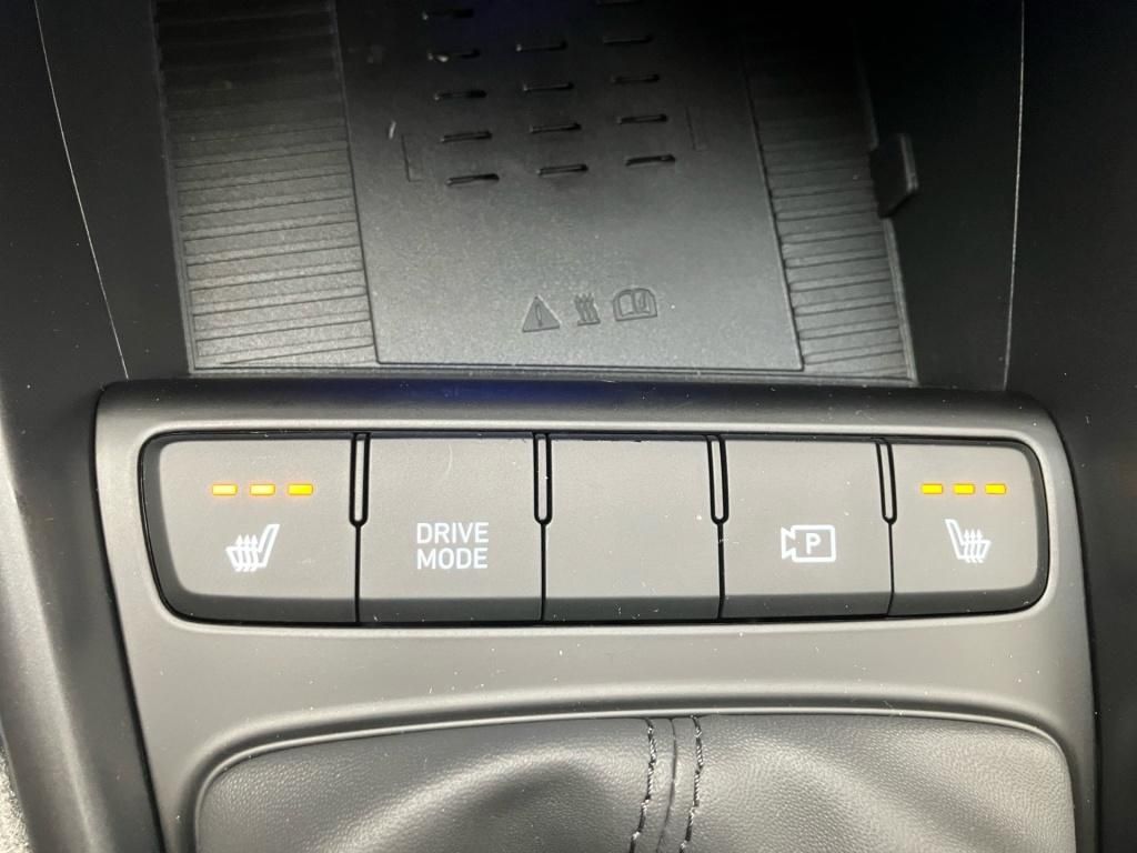 Fahrzeugabbildung Hyundai i20 1.0 T-GDI 6-MT Trend Navi SHZ SpurH KAM PDC