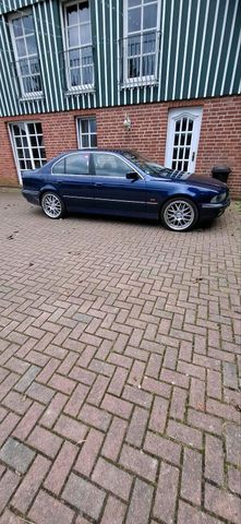 BMW Bmw e39 523i