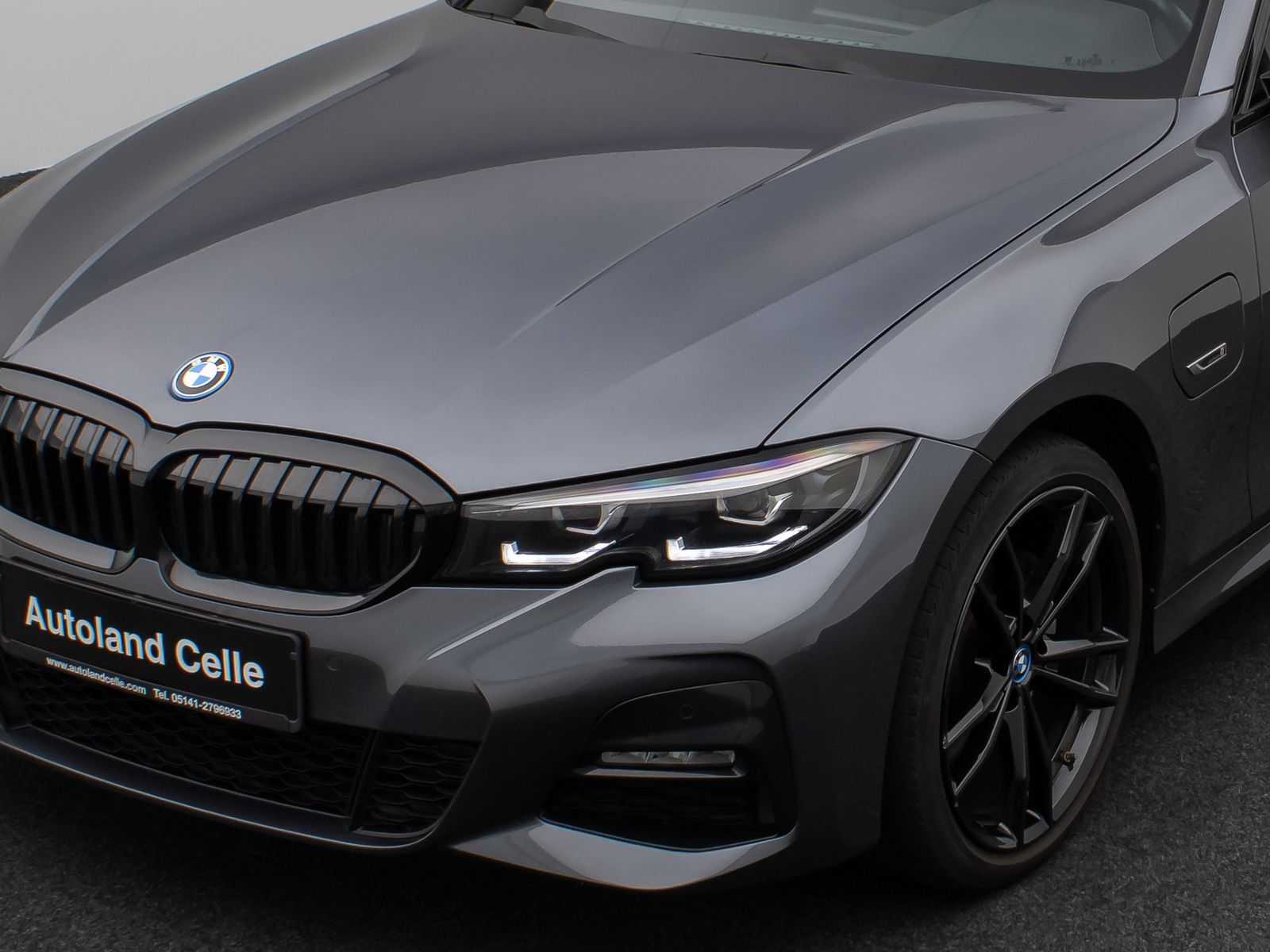 Fahrzeugabbildung BMW 320e M Sport HiFi DAB PDC Fernlichtassist 19Zoll