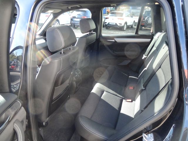 Fahrzeugabbildung BMW X3 xDrive 30d/M-Paket/1.Hd/Pano/Navi/
